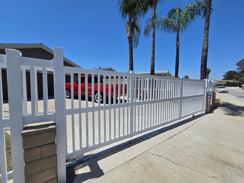 Vinyl fence project finished in Southern California
