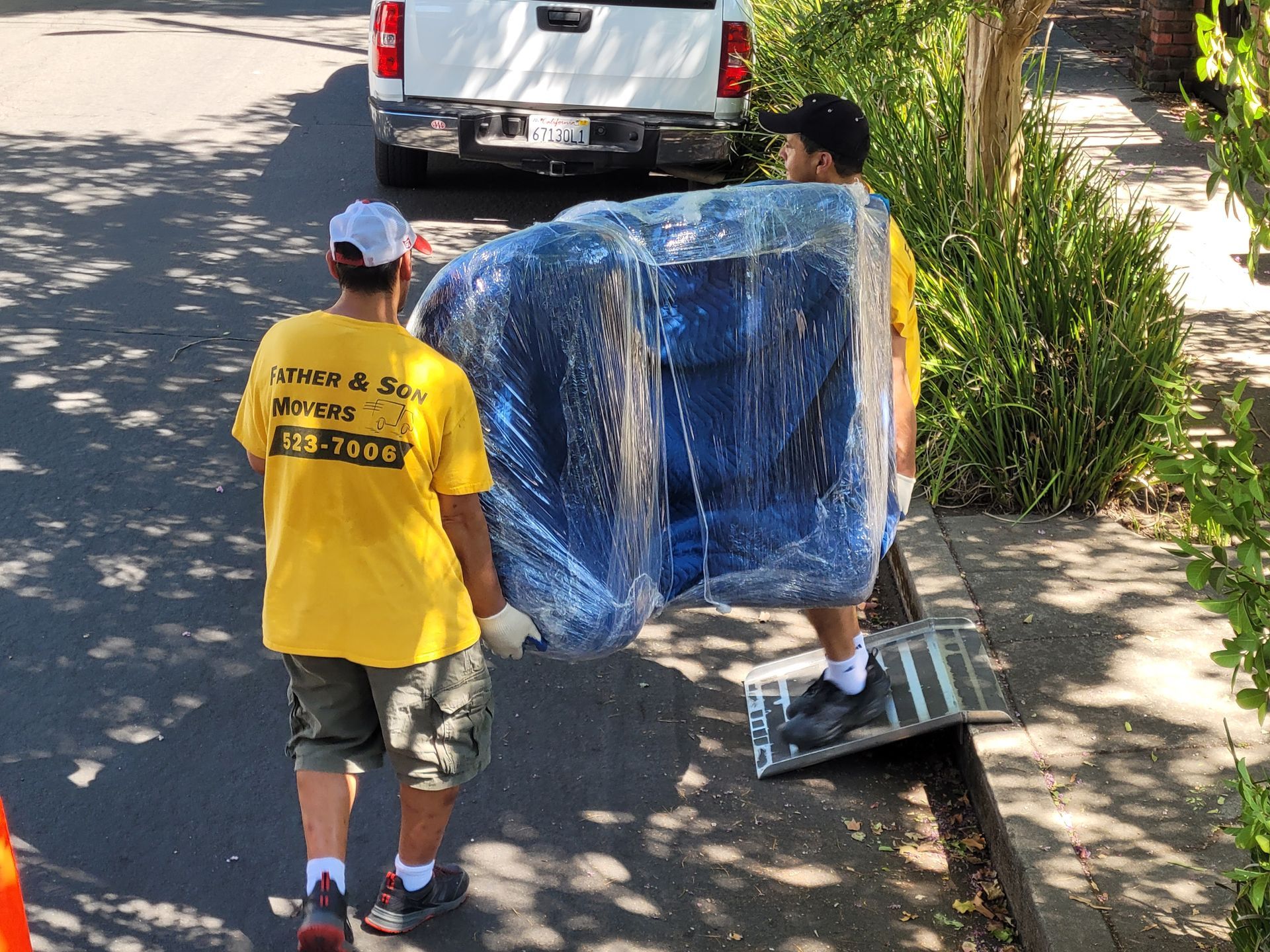 Unloading the sofa