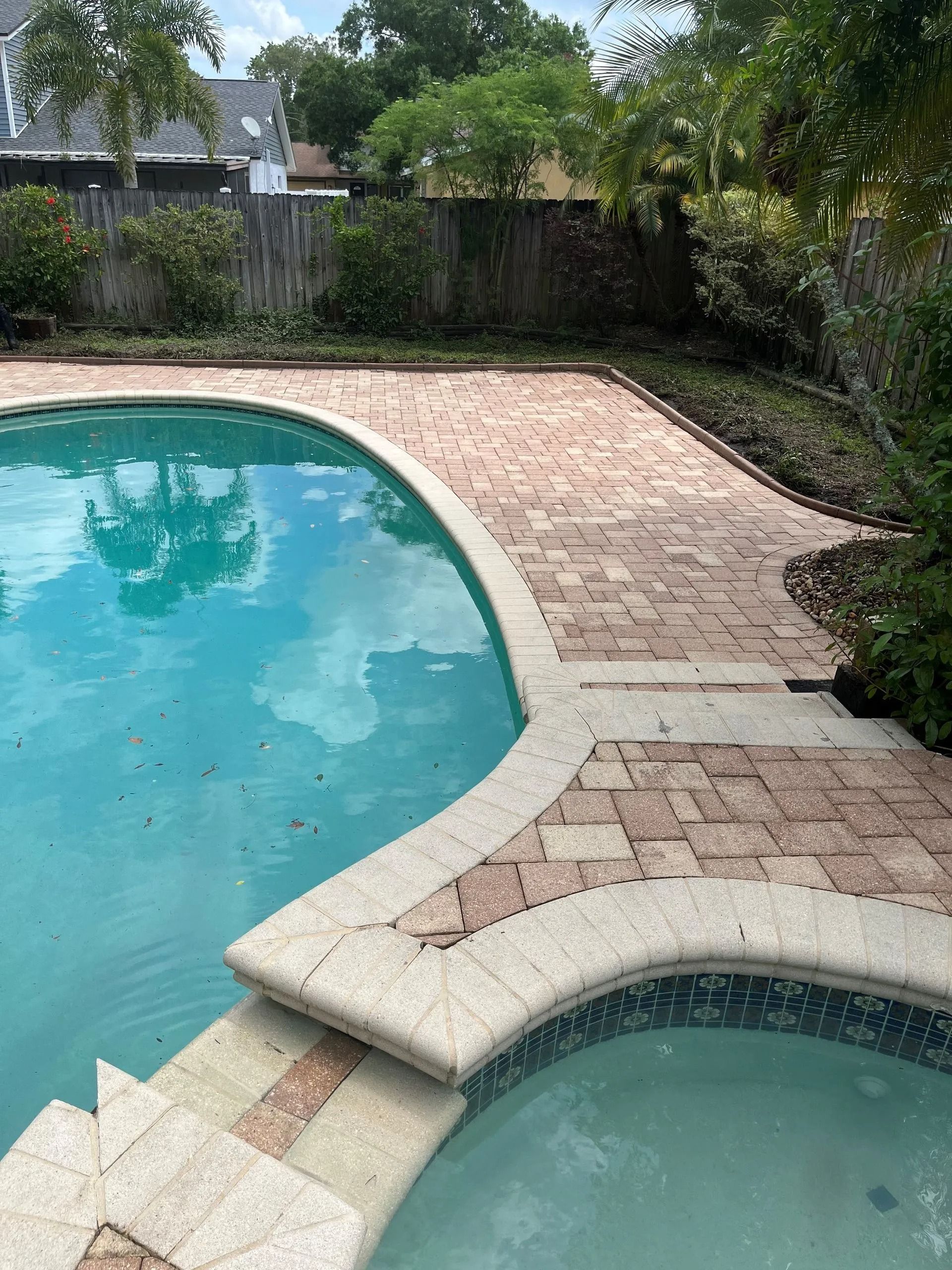 pool deck cleaning