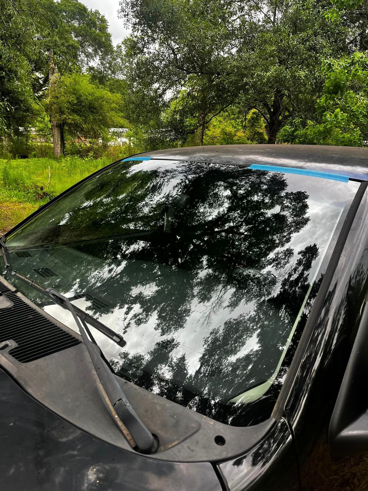 Windshield rock chip repair near Livingston, LA