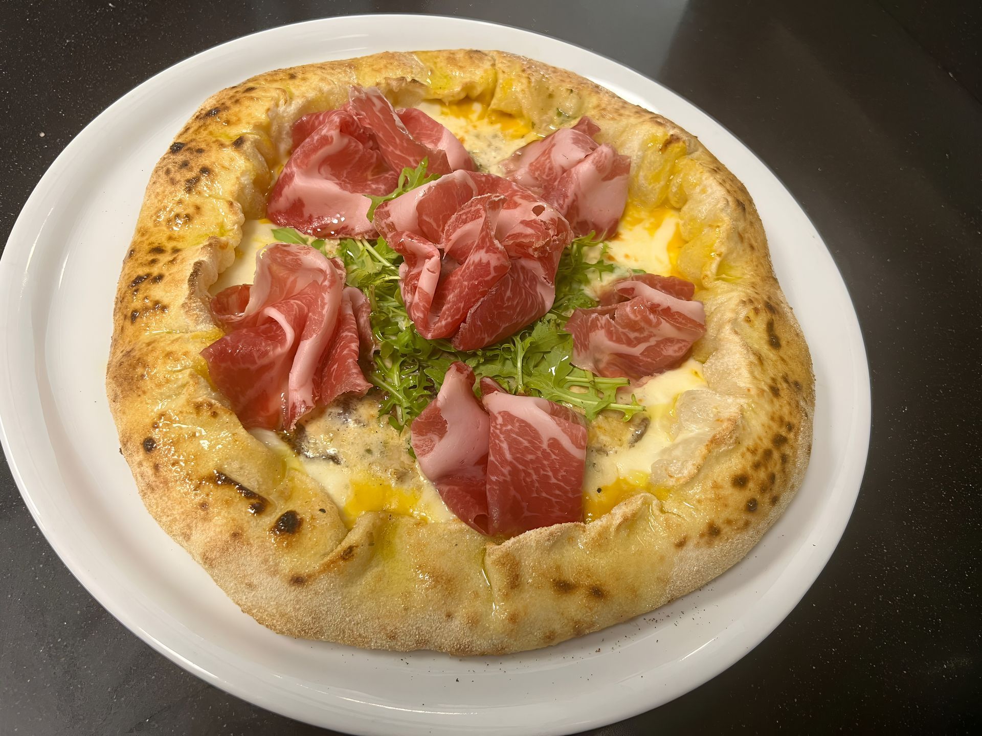 pizza crudo