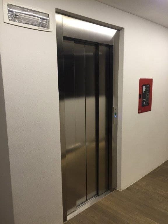 Ascensore al piano