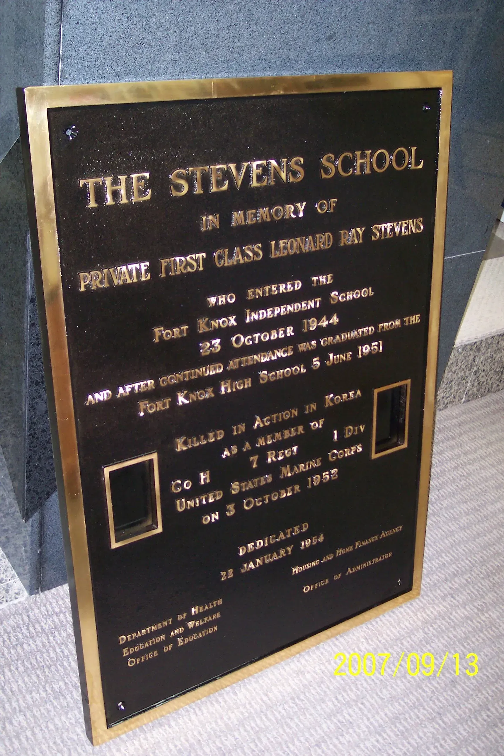 Plaque on stone wall honoring The Stevens School in memory of the class of 1920.