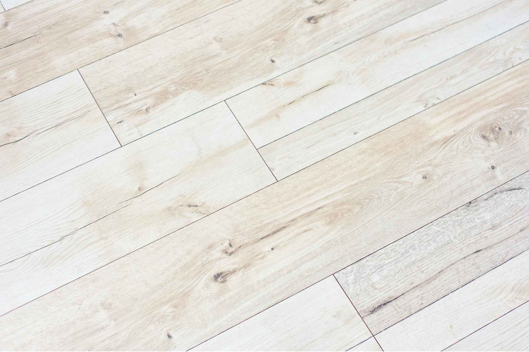 suelo laminado blanco granada
