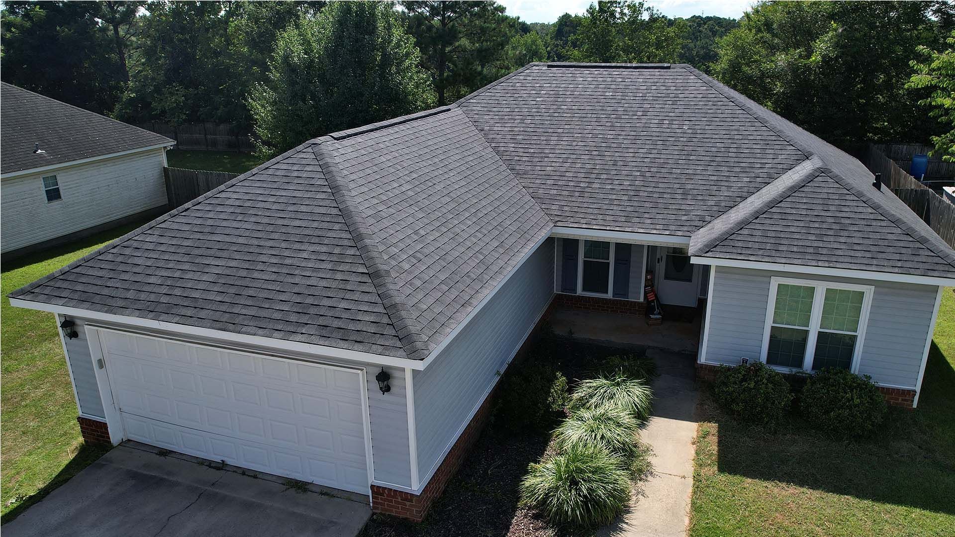 Signs Your Shingle Roof Needs Repair in Kathleen GA
