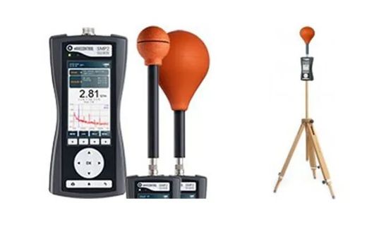 Misuratore di campo elettrostatico SIMCO FMX-004 con display digitale che visualizza 0,00 kV
