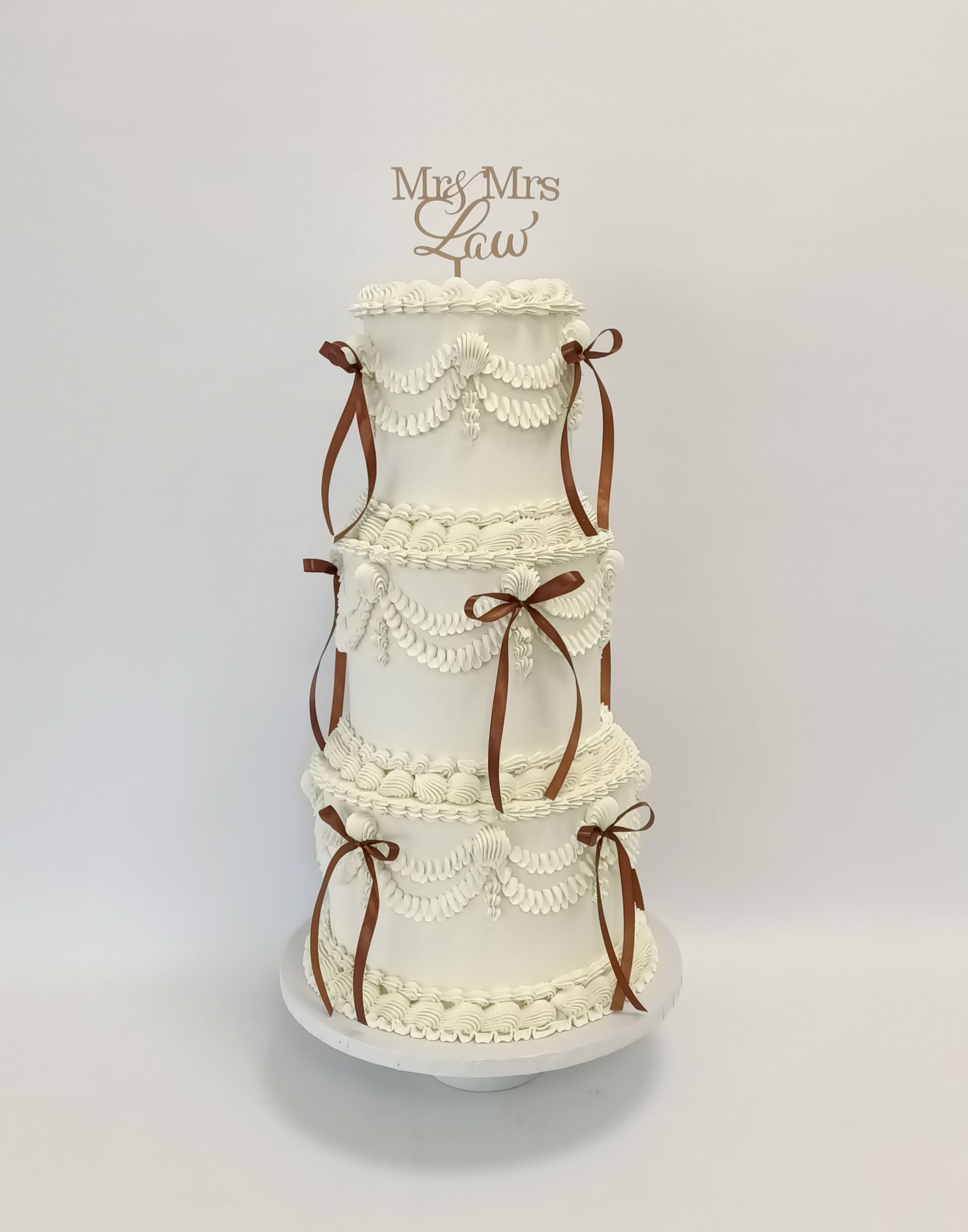 Vintage wedding cake, retro wedding cake Gold Coast