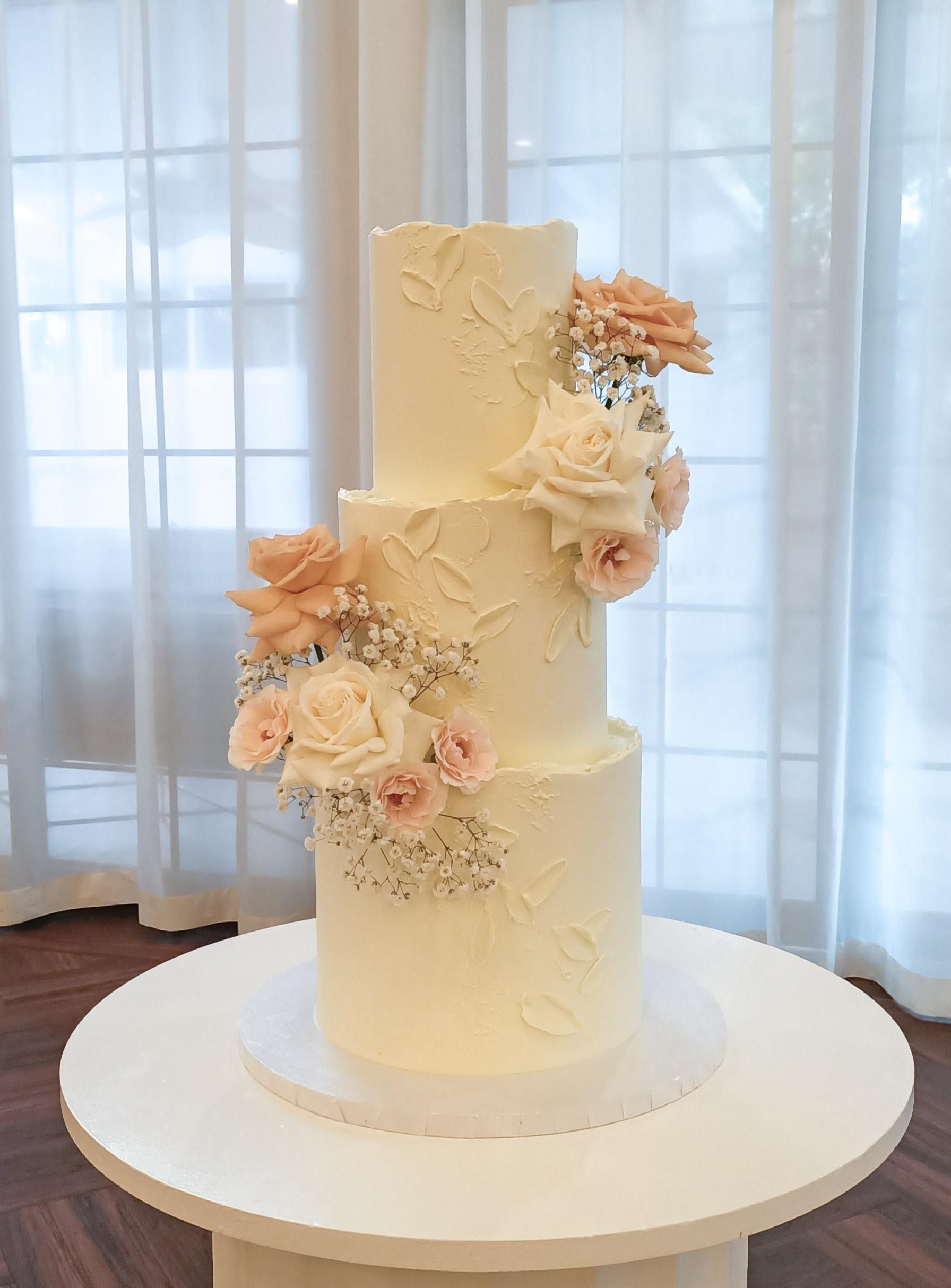 Floral wedding cake Gold Coast