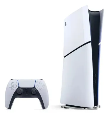 Consola PlayStation 5 blanca con mando DualSense sobre un fondo liso.