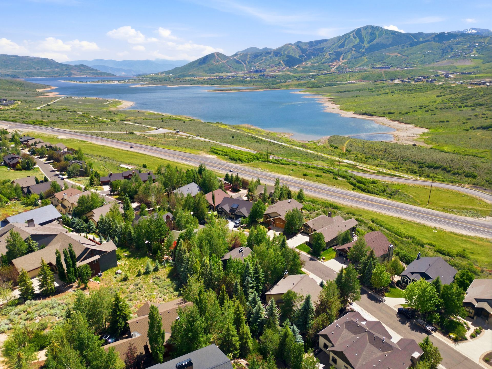 Breathtaking, unobstructed views of the Jordanelle Reservoir and Deer Valley Resort from this private mountain estate.