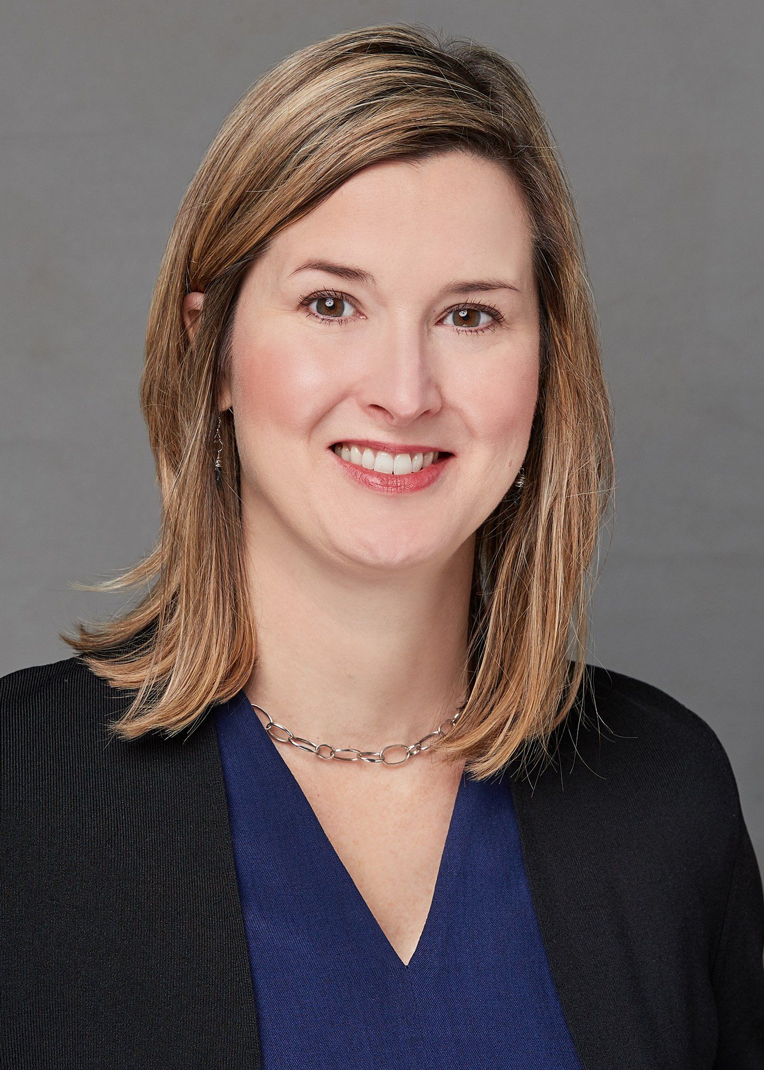 Stephanie Ivey headshot