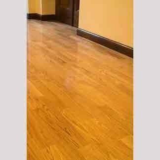 parquet in legno chiaro