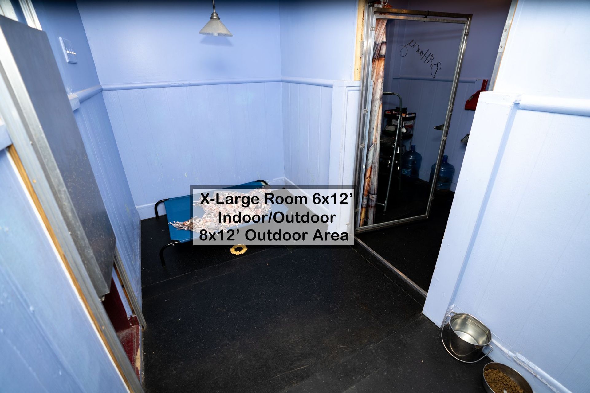 6x12 Indoor Kennel