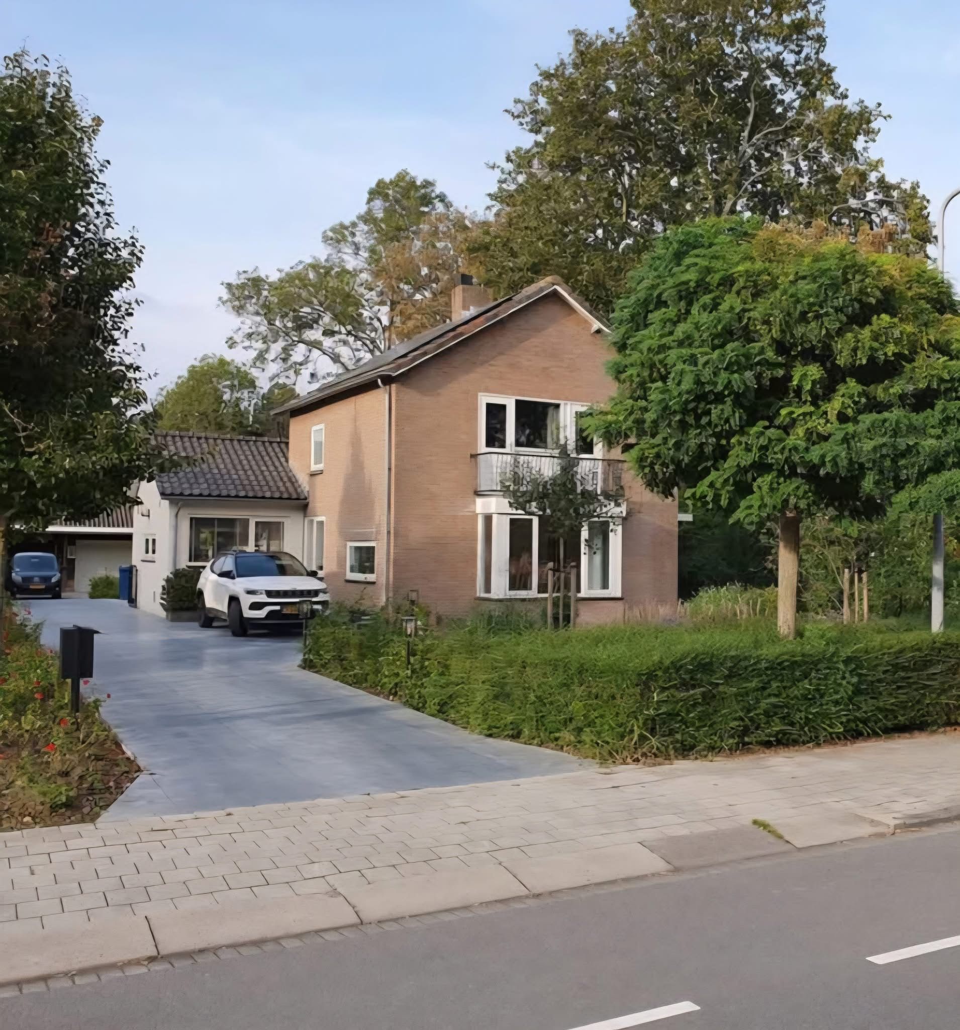 Grote schilders klus en totale kleurtransformatie van woning en grote schuur