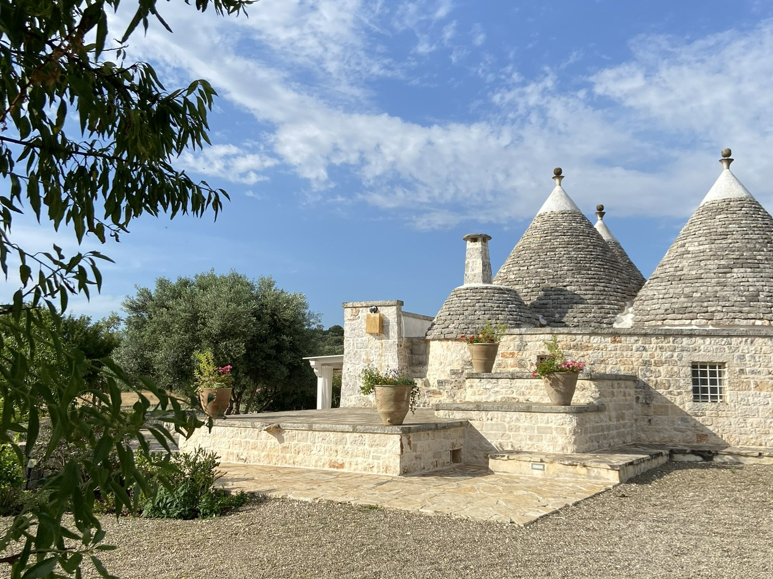 Trullo Allegro dal parcheggio