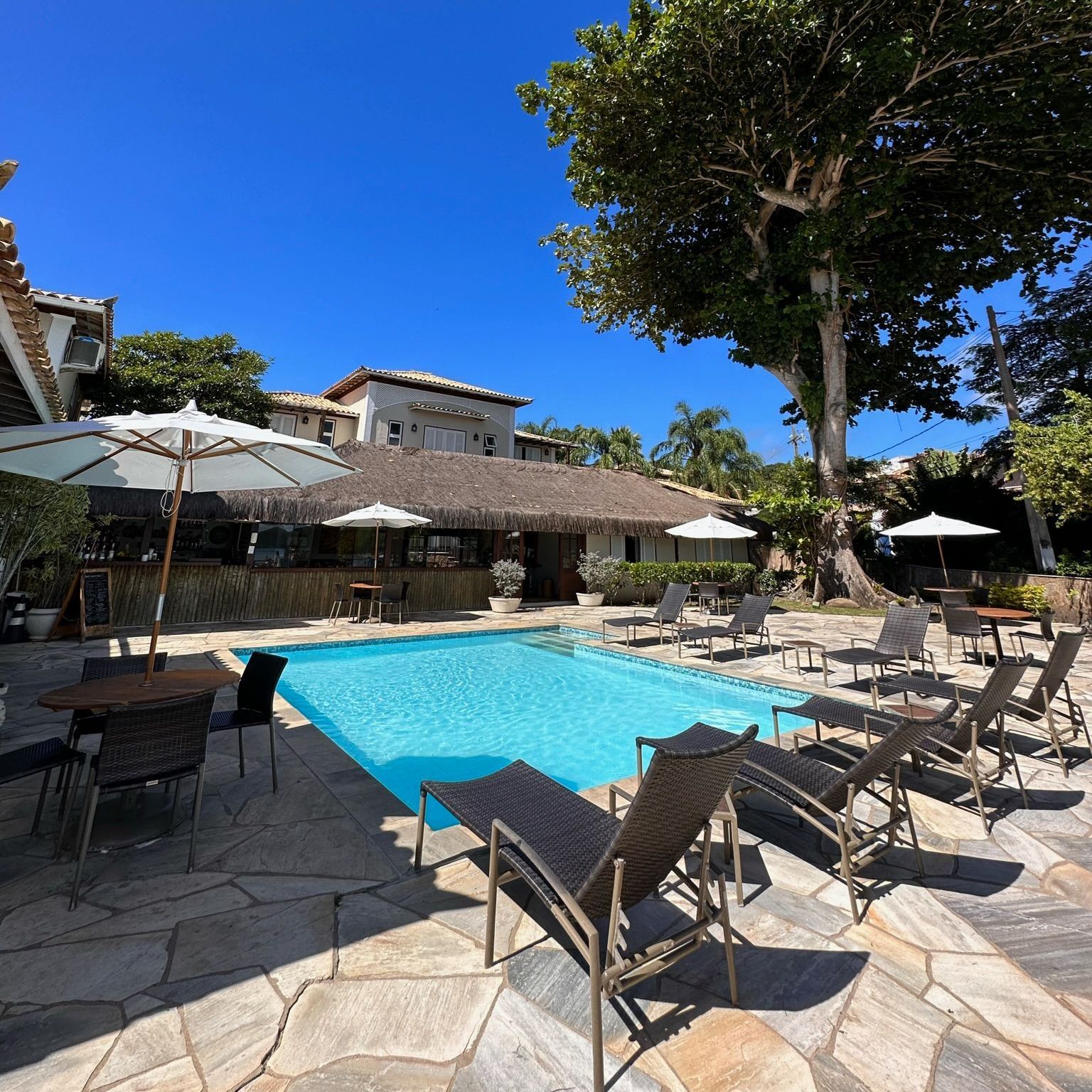 Piscina da Pousada Corsário Búzios
