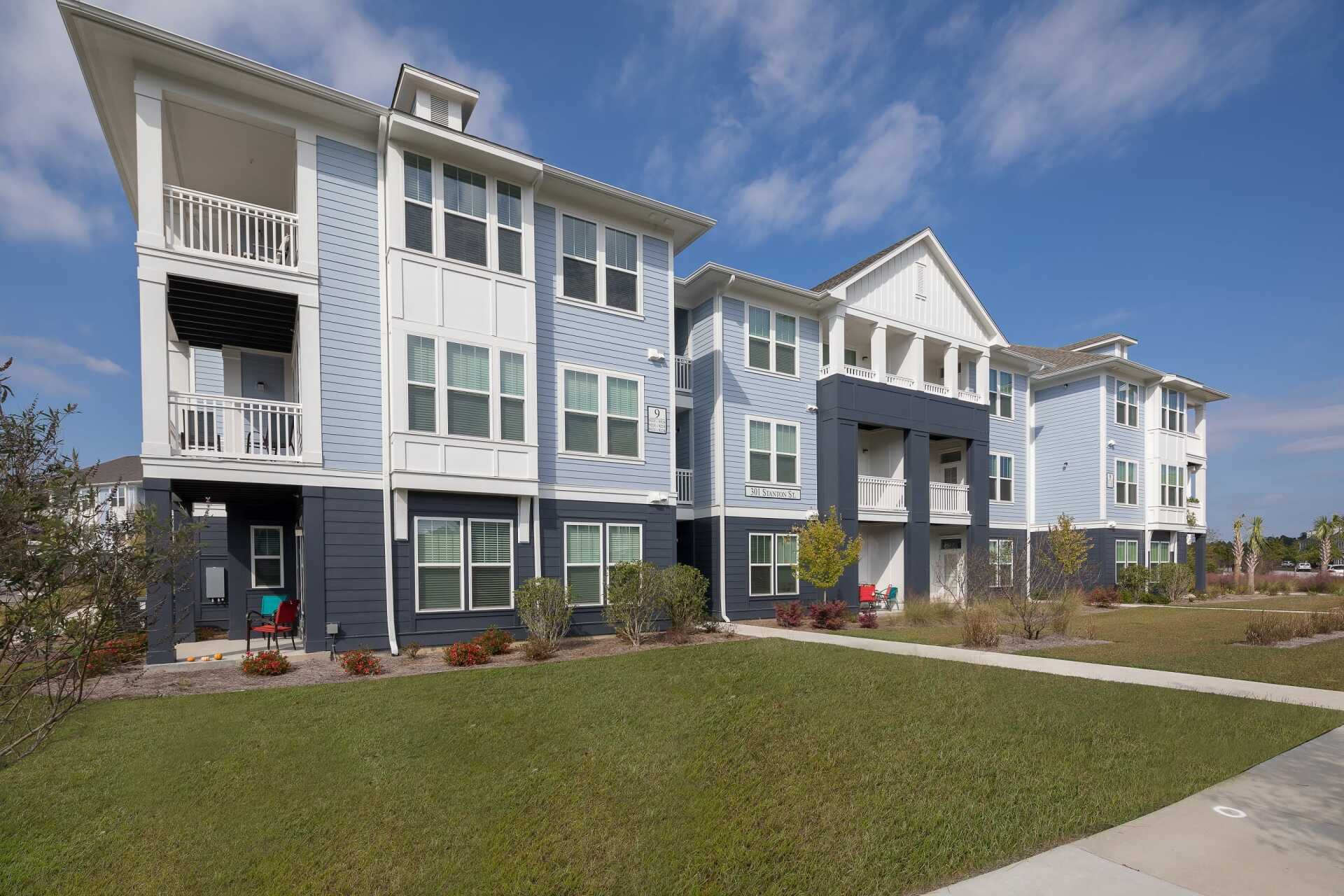 Gallery Apartment Complexes in Downtown Charleston