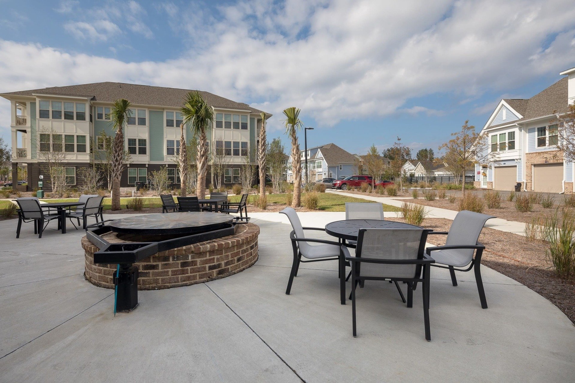Gallery Apartment Complexes in Downtown Charleston