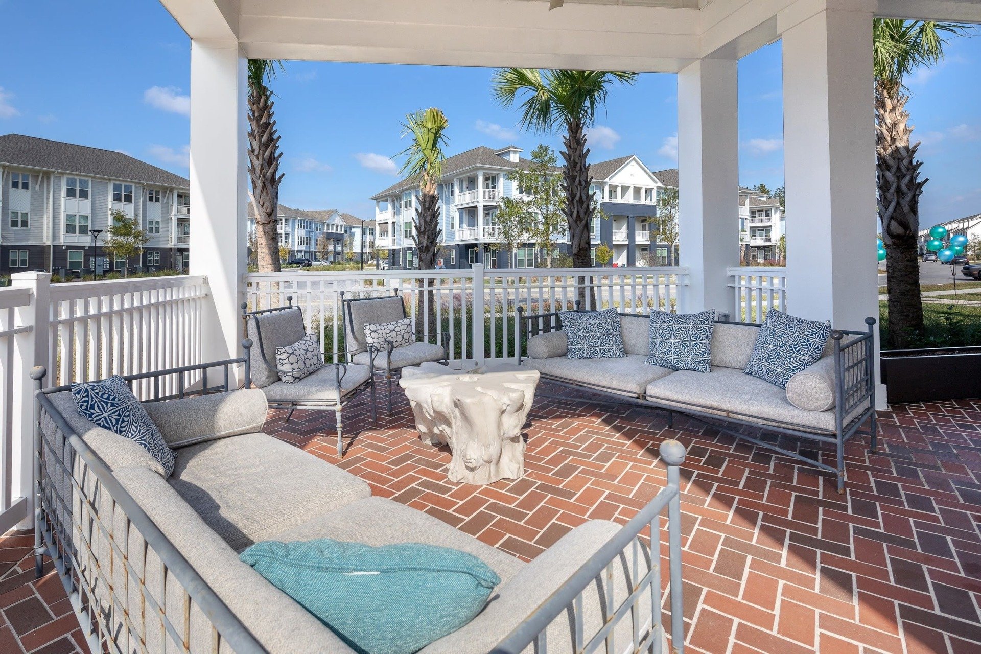 Gallery Apartment Complexes in Downtown Charleston