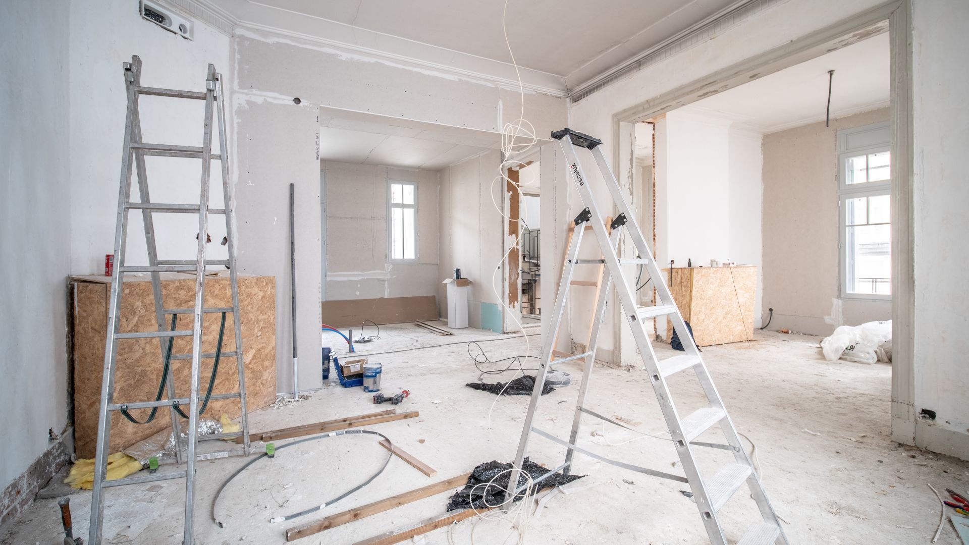 There is a ladder in the middle of the room.
