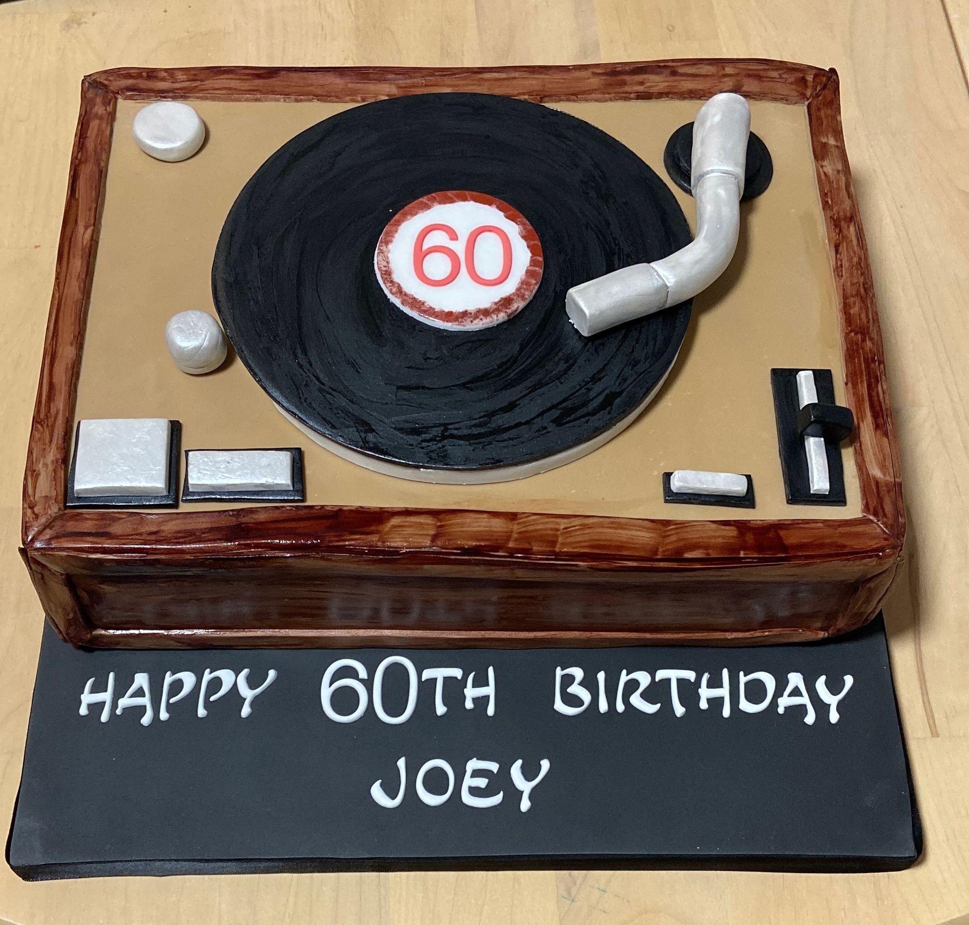 record player cake