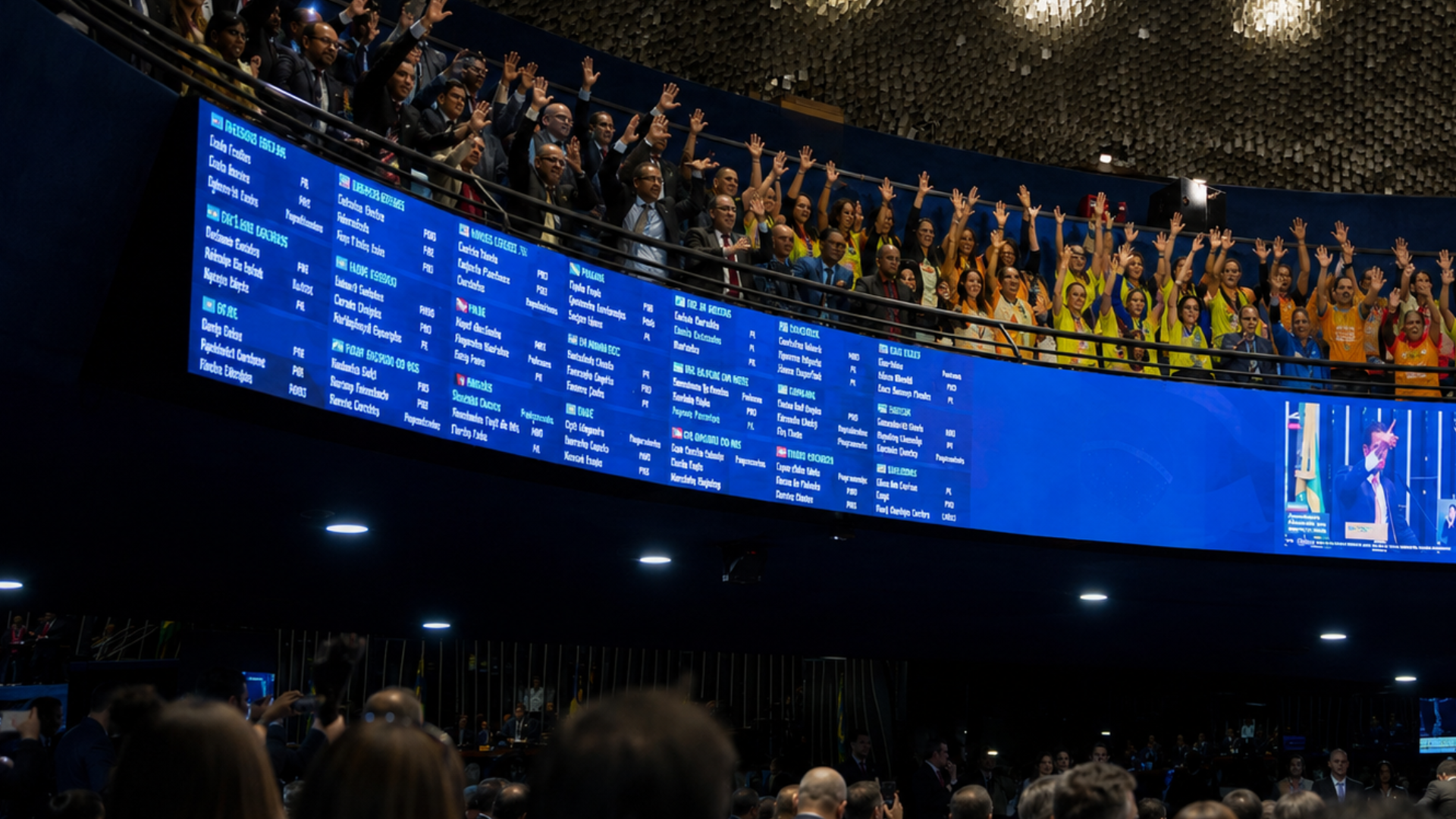 Criança em ambiente acolhedor representando proteção a dependentes de vítimas de feminicídio`