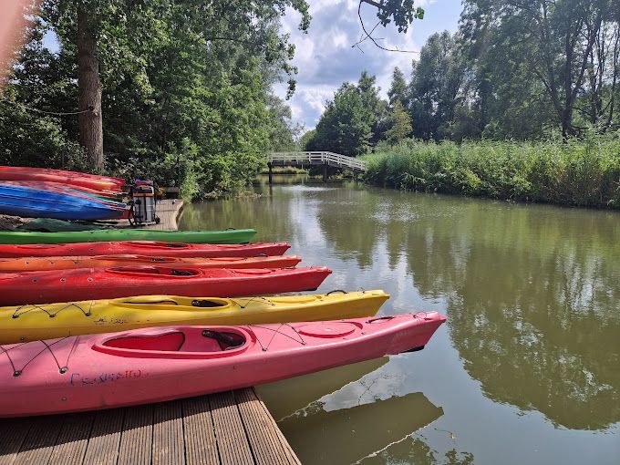 Canoe rental rijnstroom