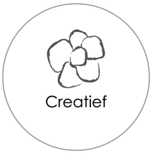 Rond grijs pictogram met een gestileerde bloemtekening en de tekst