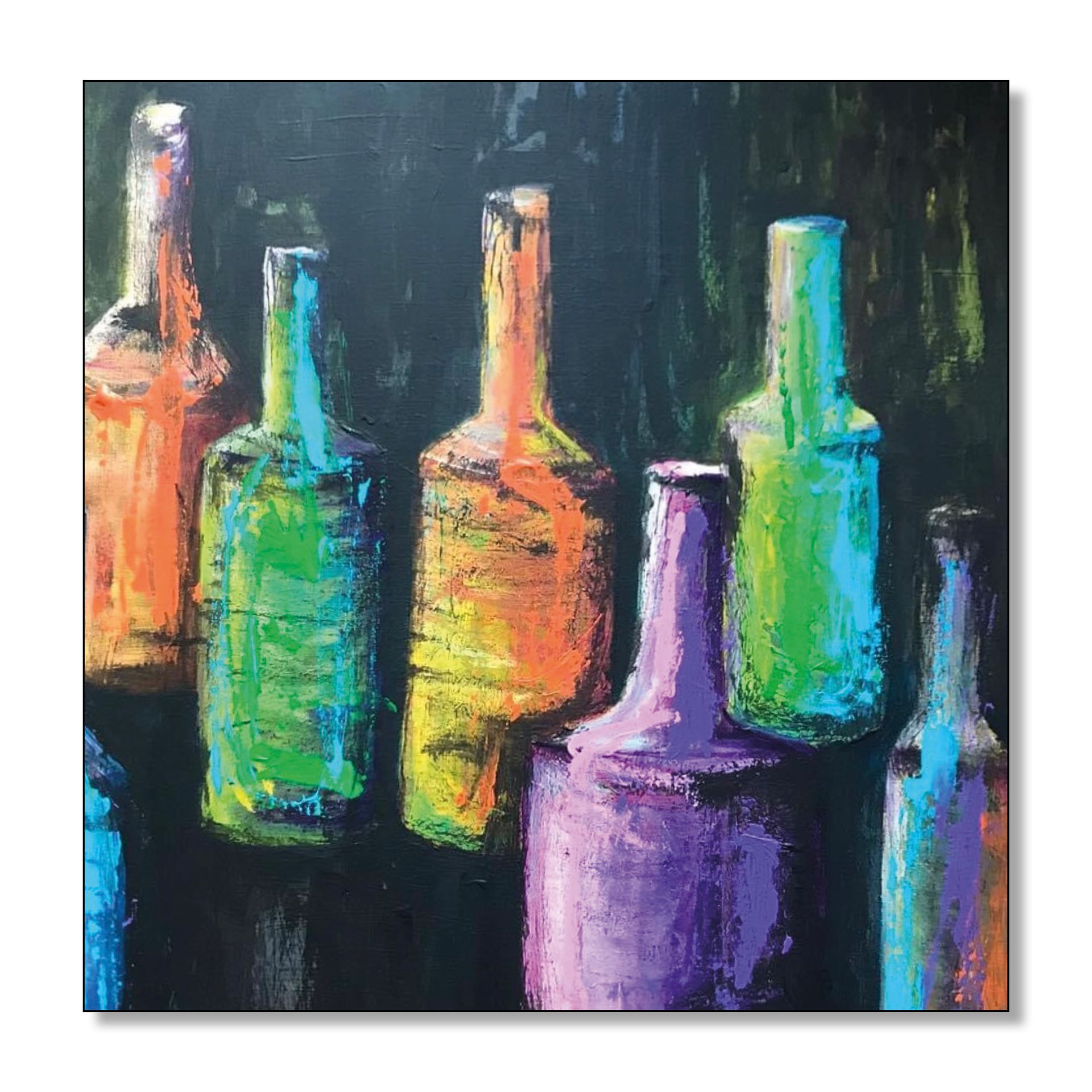 Kleurrijk abstract schilderij van flessen op een donkere achtergrond.