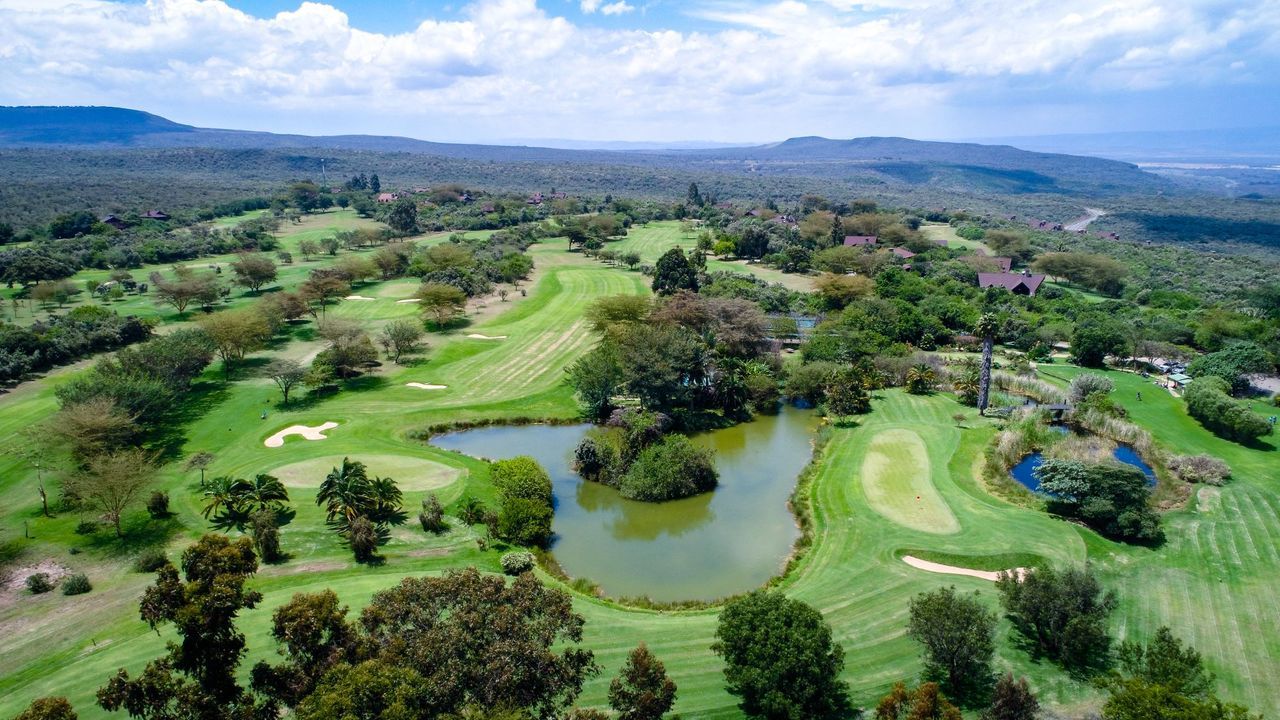 Great Rift Valley Golf Course Kenya for holidays
