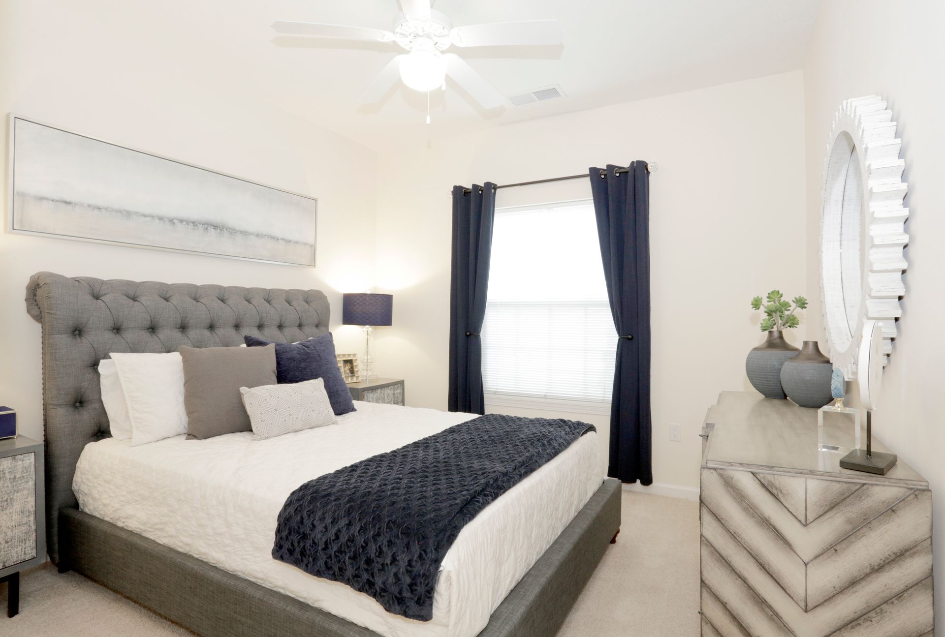 STUDIO & 1 BEDROOM