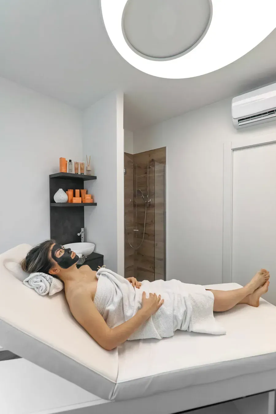 Arredamento Farmacia Passirani Lesa, lettino estetica/beauty