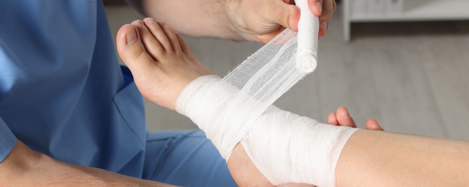 Signs a Wound Is Infected (And What to Do Next)