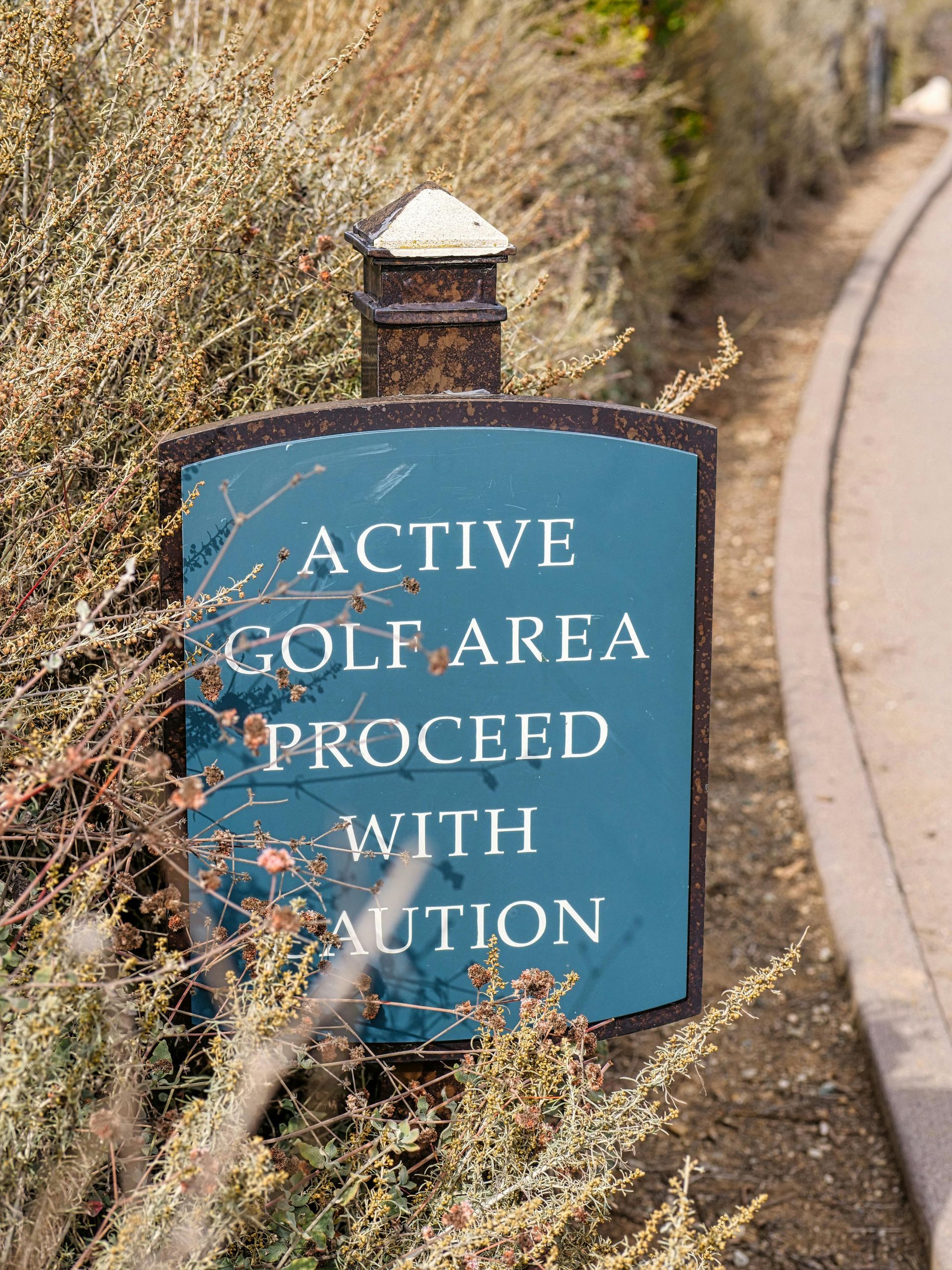 Sign in a golf area: