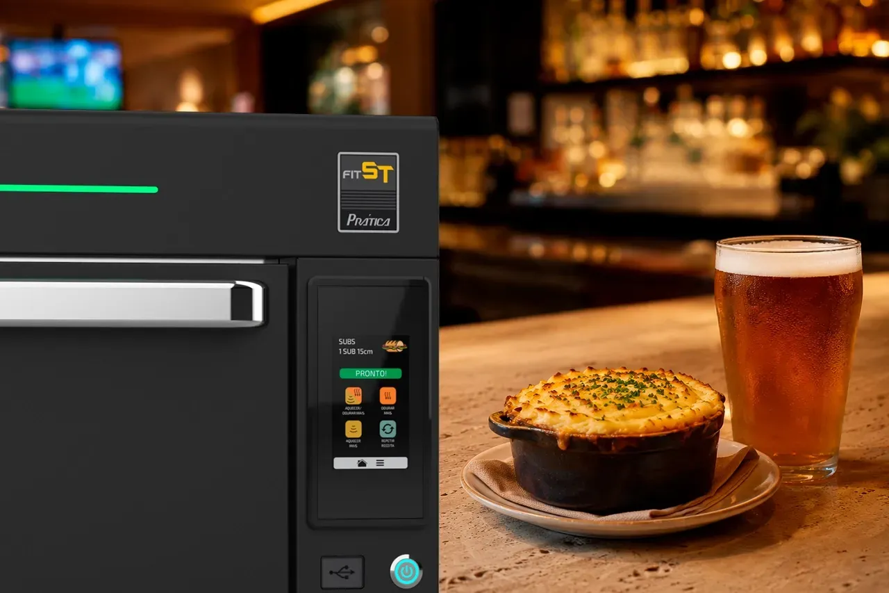 Hotel Bar: How to Increase Revenue and Guest Satisfaction