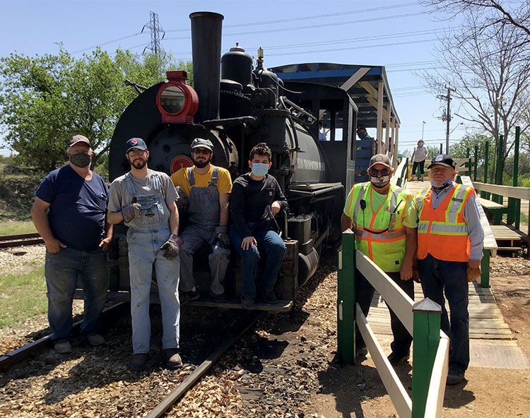 1925 Baldwin 0-4-0 steam switcher locomotive, tank engine, San Antonio, live steam