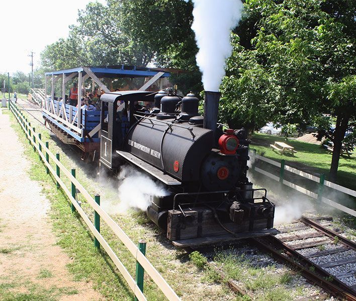 1925 Baldwin 0-4-0 steam switcher locomotive, tank engine, San Antonio, live steam