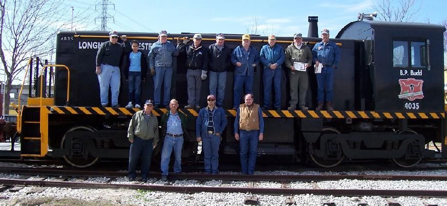 Crew training class, Spring 2007 posing in front of the L&W 4035, a 1954 Baldwin diesel electric locomotive