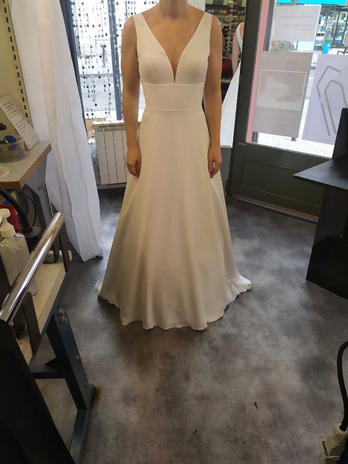 Robe de mariée ajustée après retouche