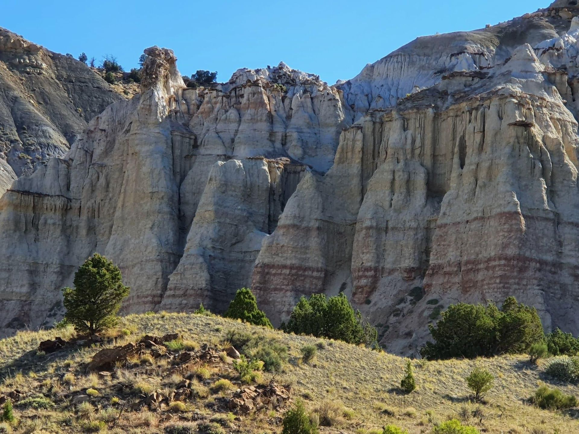 red-rock-wall