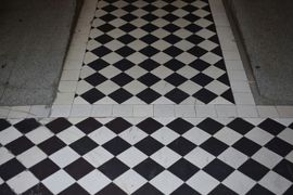 alvear-construction-llc-home-service-flooring-tile-installation