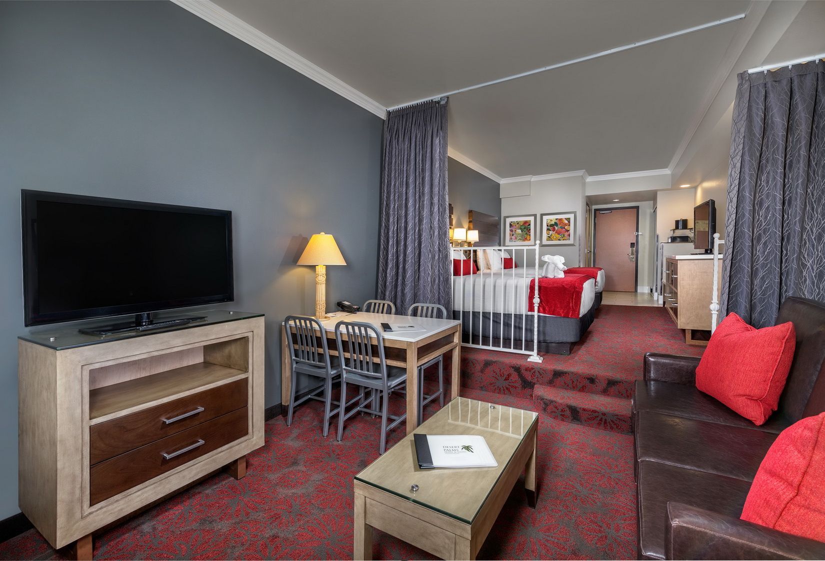 Deluxe Studio Suite