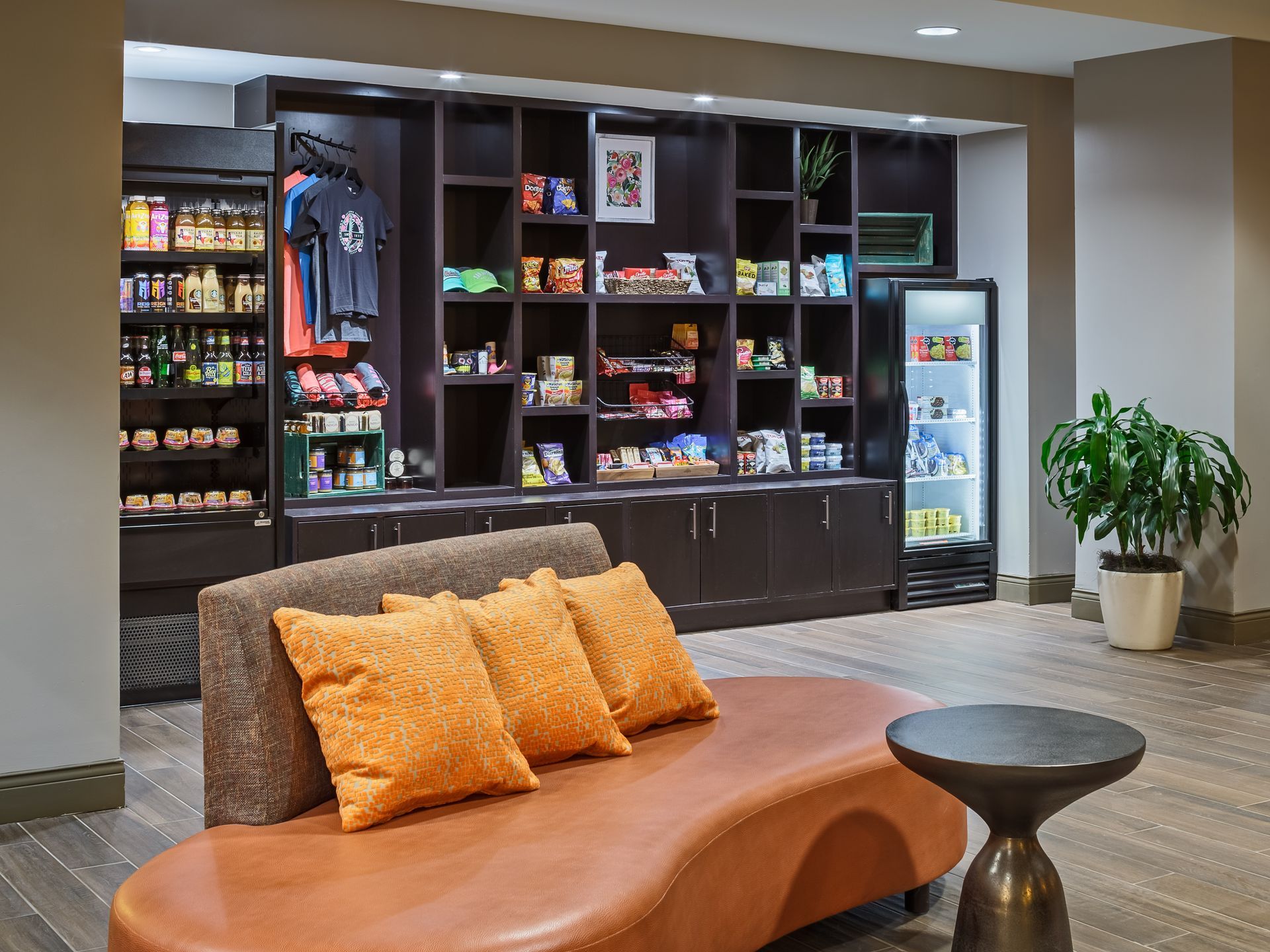 Lobby Market