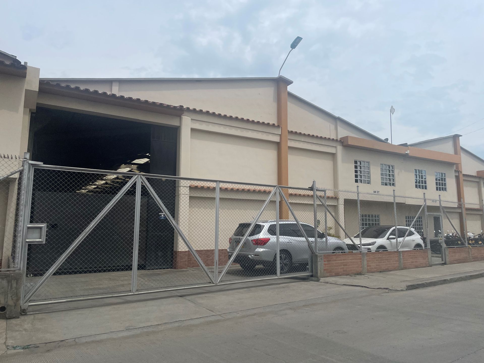 Empresa Maquinados Industriales Huber Valencia
