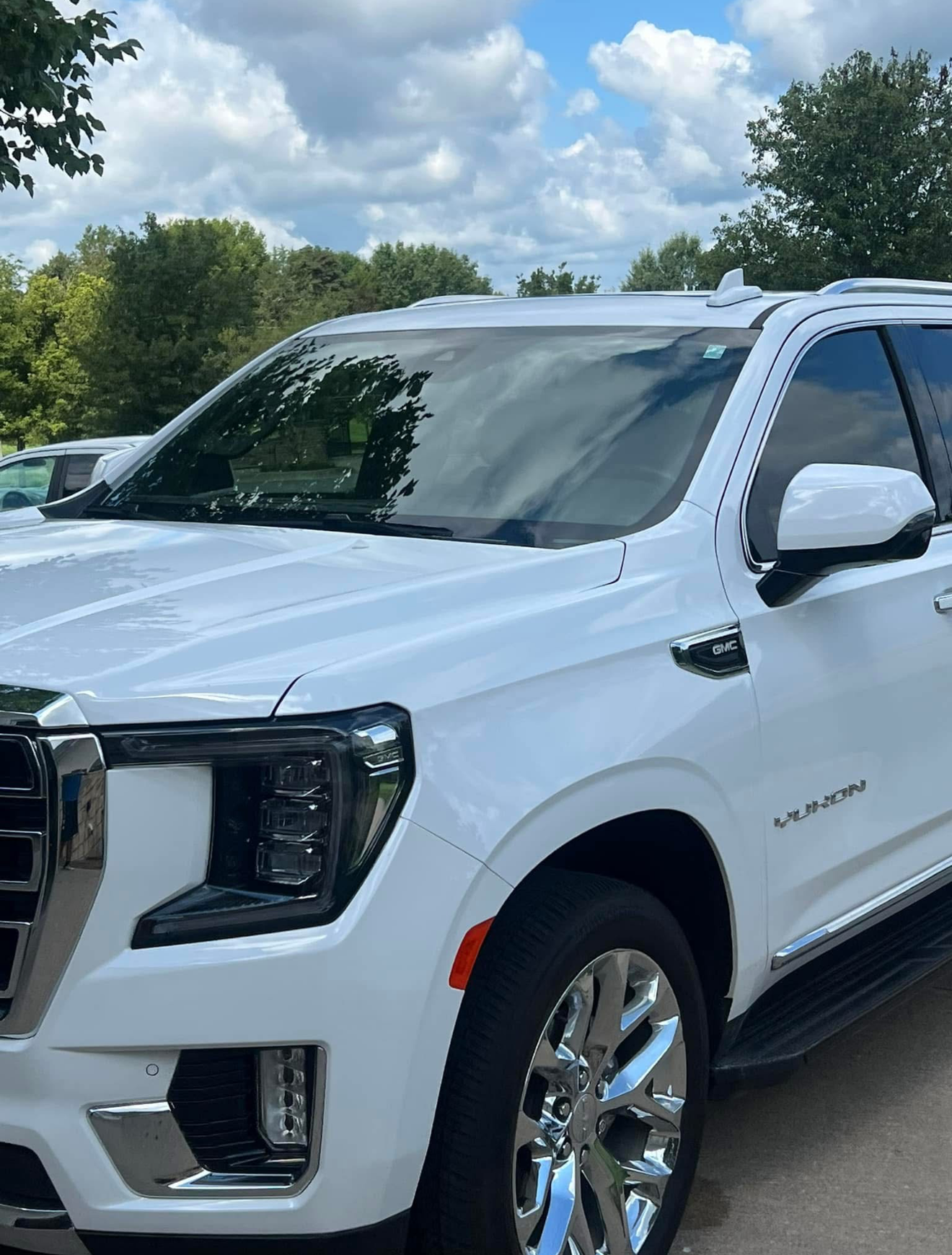 Windshield repair services in Columbia, MO