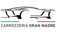 Logo nero con sagoma di auto, testo