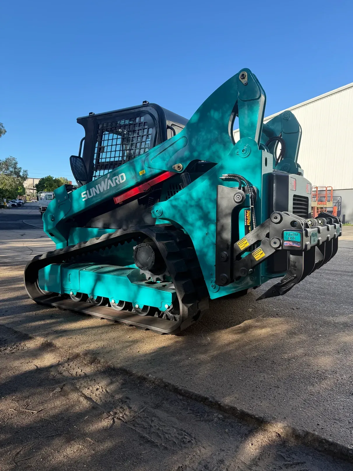 excavators and loaders Australia