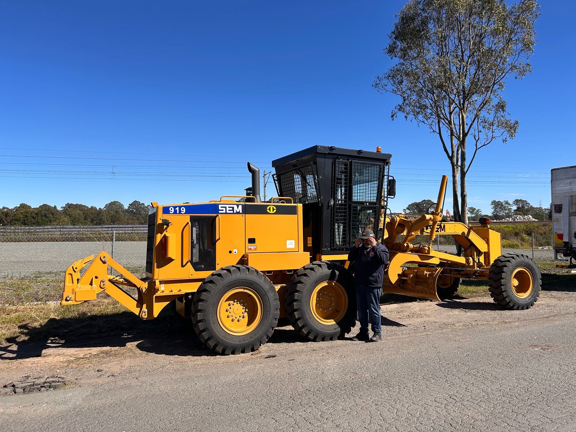 hercules earthmoving equipment australia