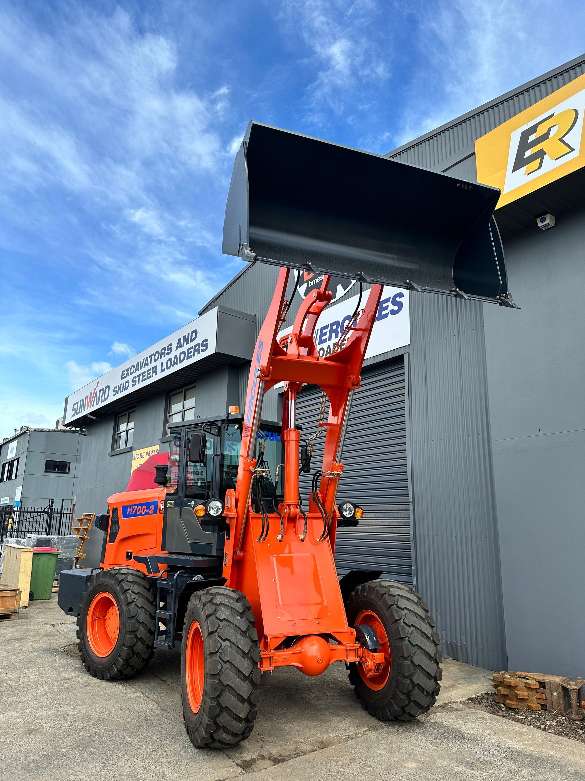 Hercules Machinery Group construction equipment