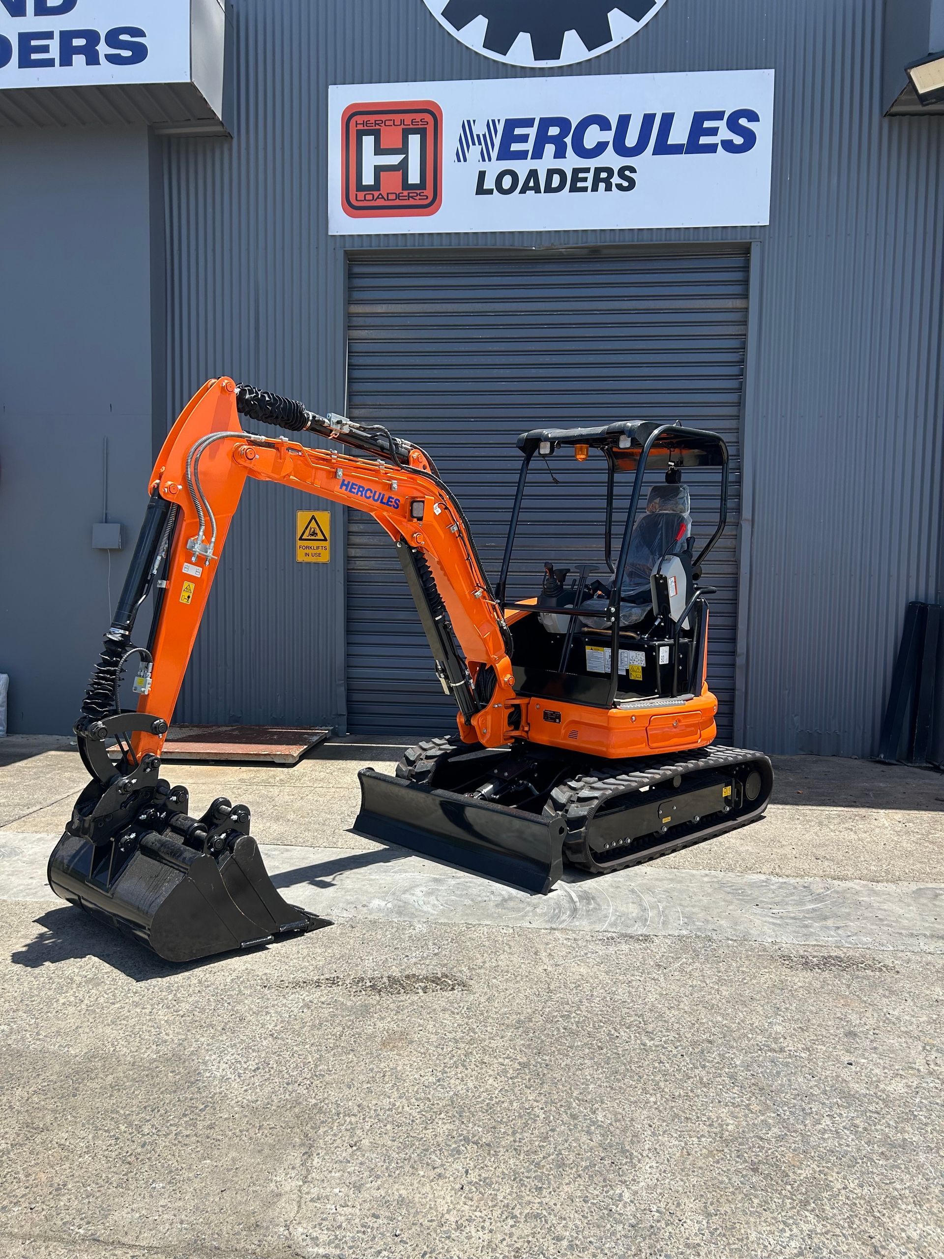 excavators and loaders Australia